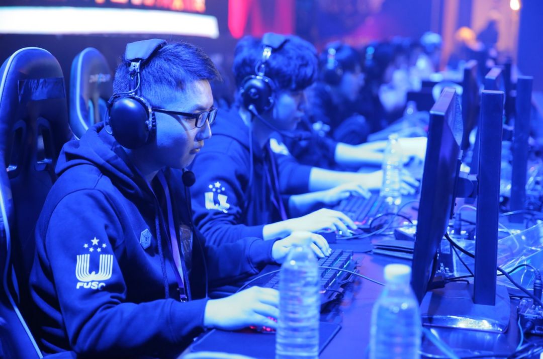 因压力而退 因压力而退